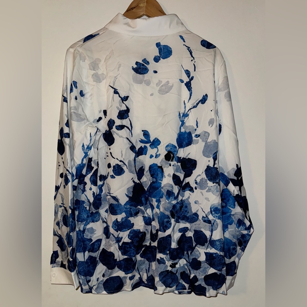 Floral Button Up - NWOT - Picture 5 of 5